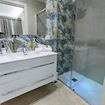 Urban Oasis 招待所 3*