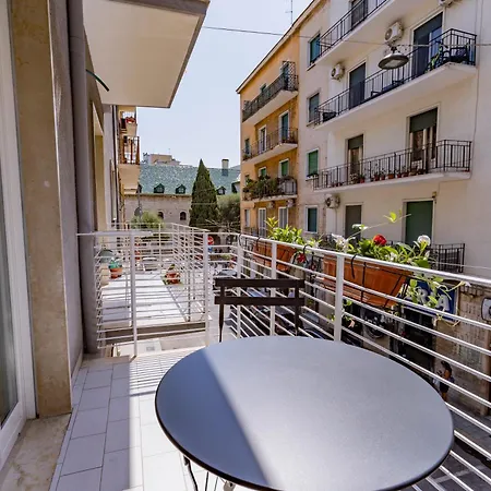 Urban Oasis 3* Μπάρι